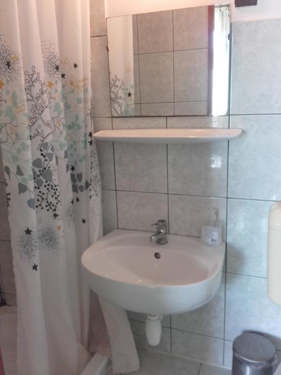 Bed and Breakfast Domino Panzió Székesfehérvár Zewnętrze zdjęcie