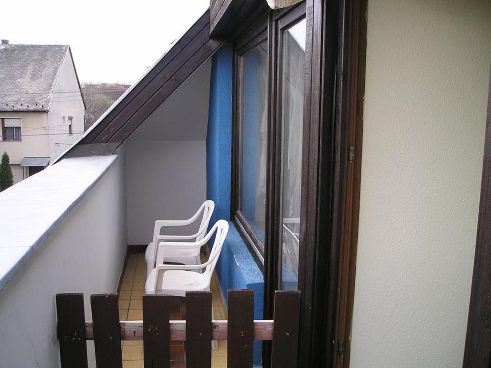 Bed and Breakfast Domino Panzió Székesfehérvár Zewnętrze zdjęcie